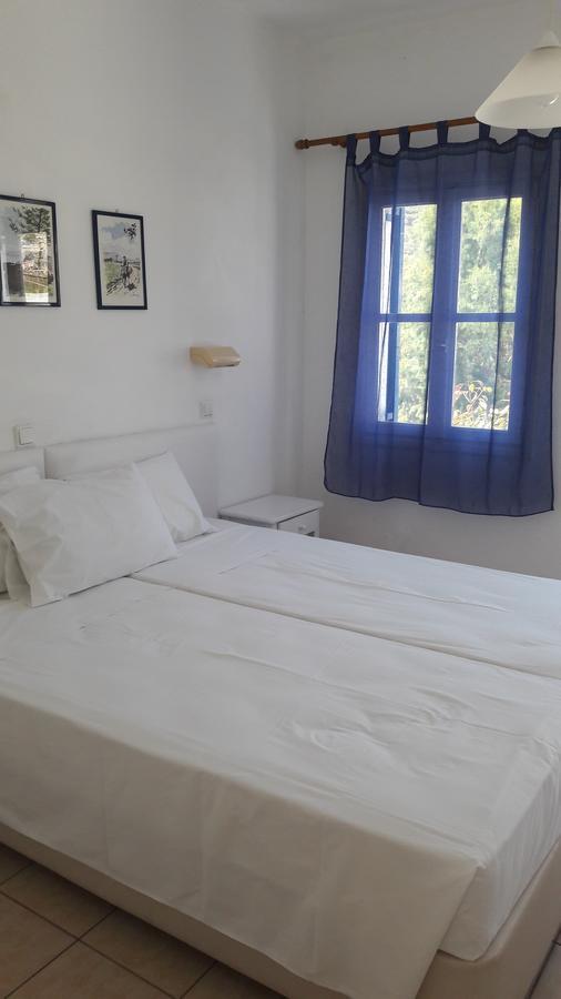 Pavlos Rooms Livadia  Dış mekan fotoğraf